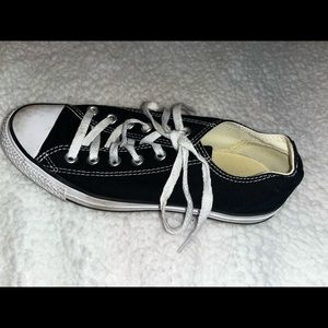 Black Chuck Taylor Converse